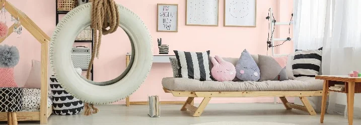 Kinderzimmer mit Reifenschaukel