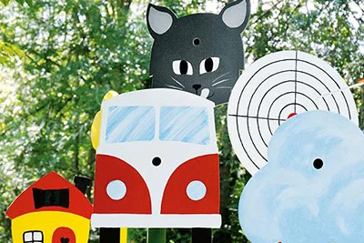 Bunte Zielscheiben aus Holz