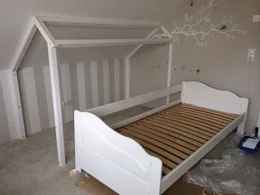 Traumhaftes Hüttenbett