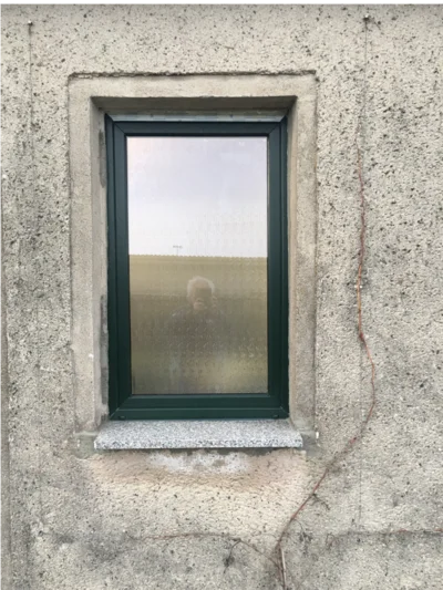 Fenster in Betonwand