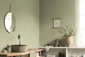 Modernes Badezimmer in Grüntönen