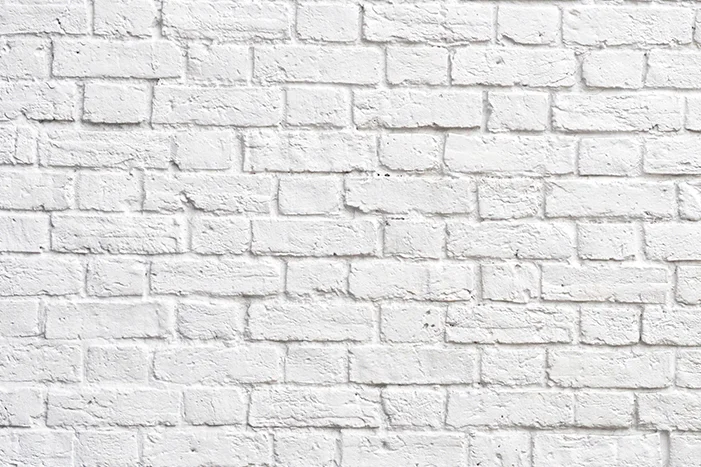 Weiße Backsteinwand