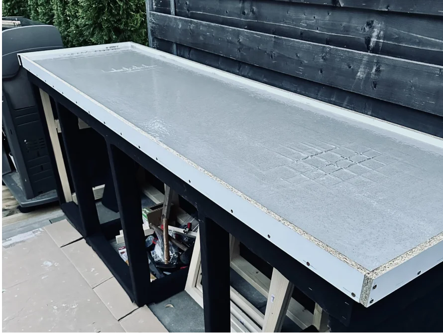 Bau einer Arbeitsplatte aus Beton
