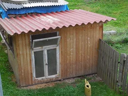 Selbstgebautes Entenhaus