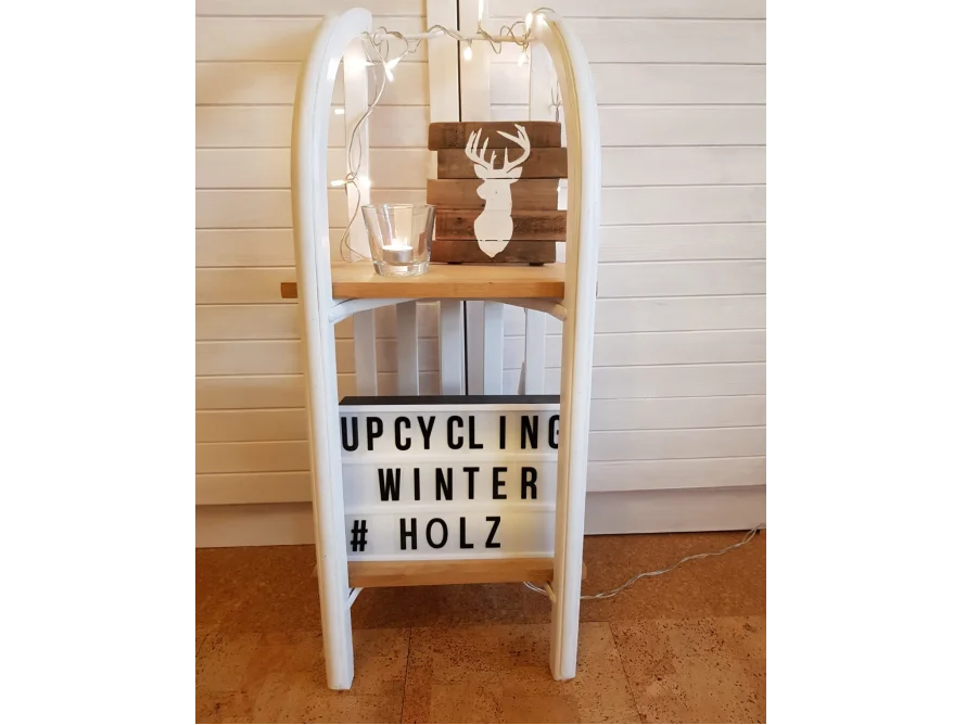 Upcycling Möbelstück aus einem alten Schlitten
