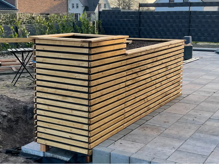 Holzgestell für Hochbeet