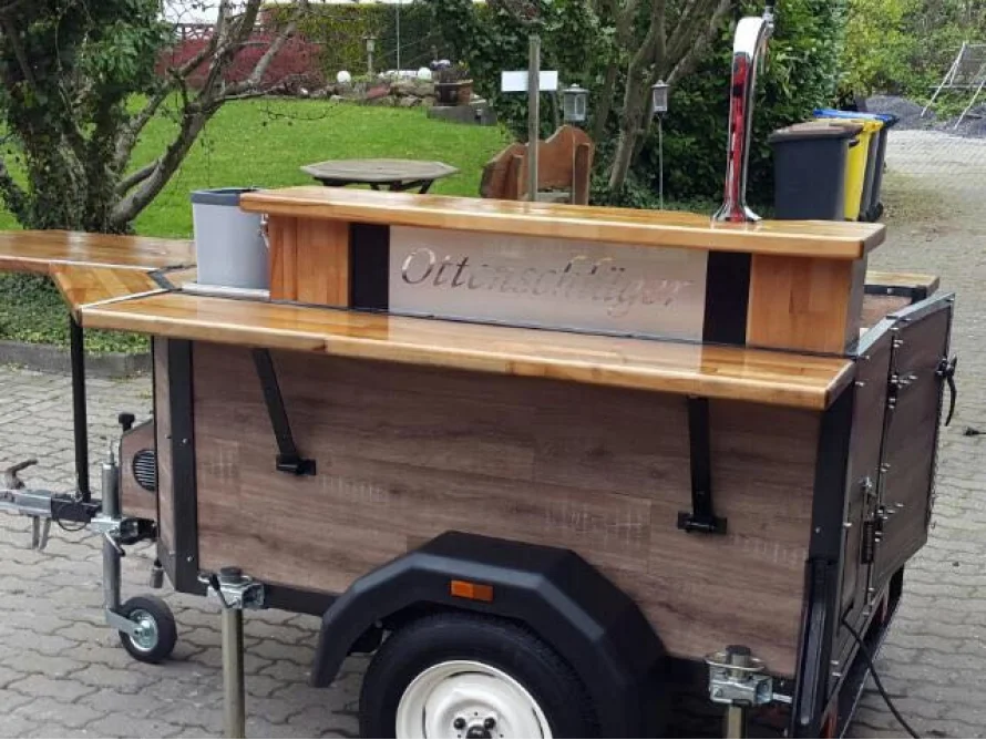 Mobiler Ausschankwagen mit Zapfanlage
