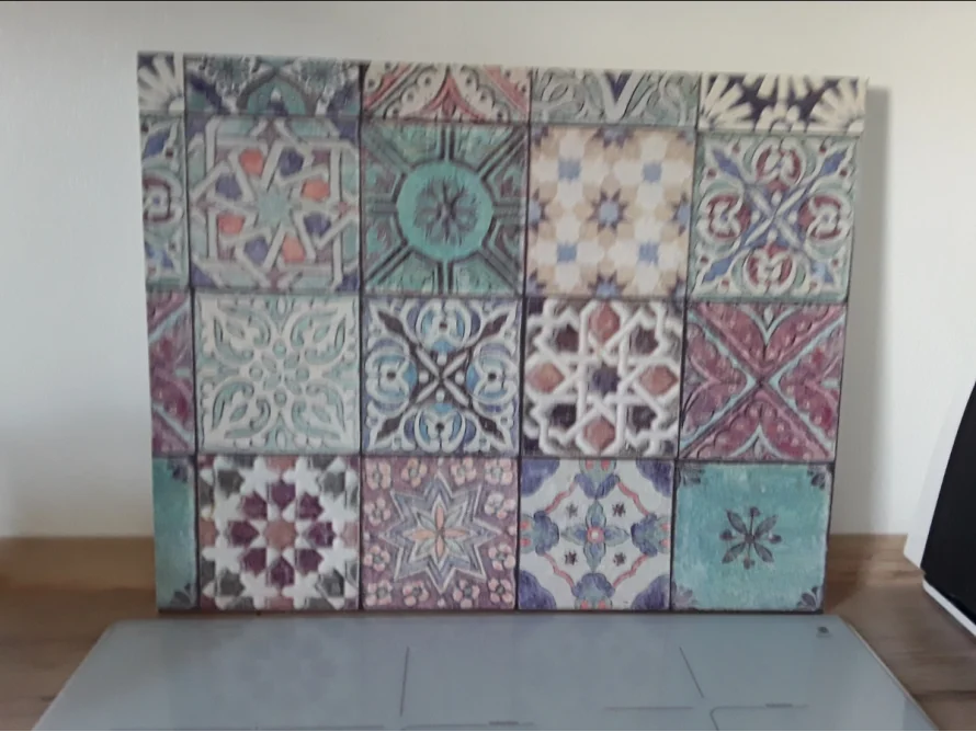 Wandbild mit Fliesenmuster